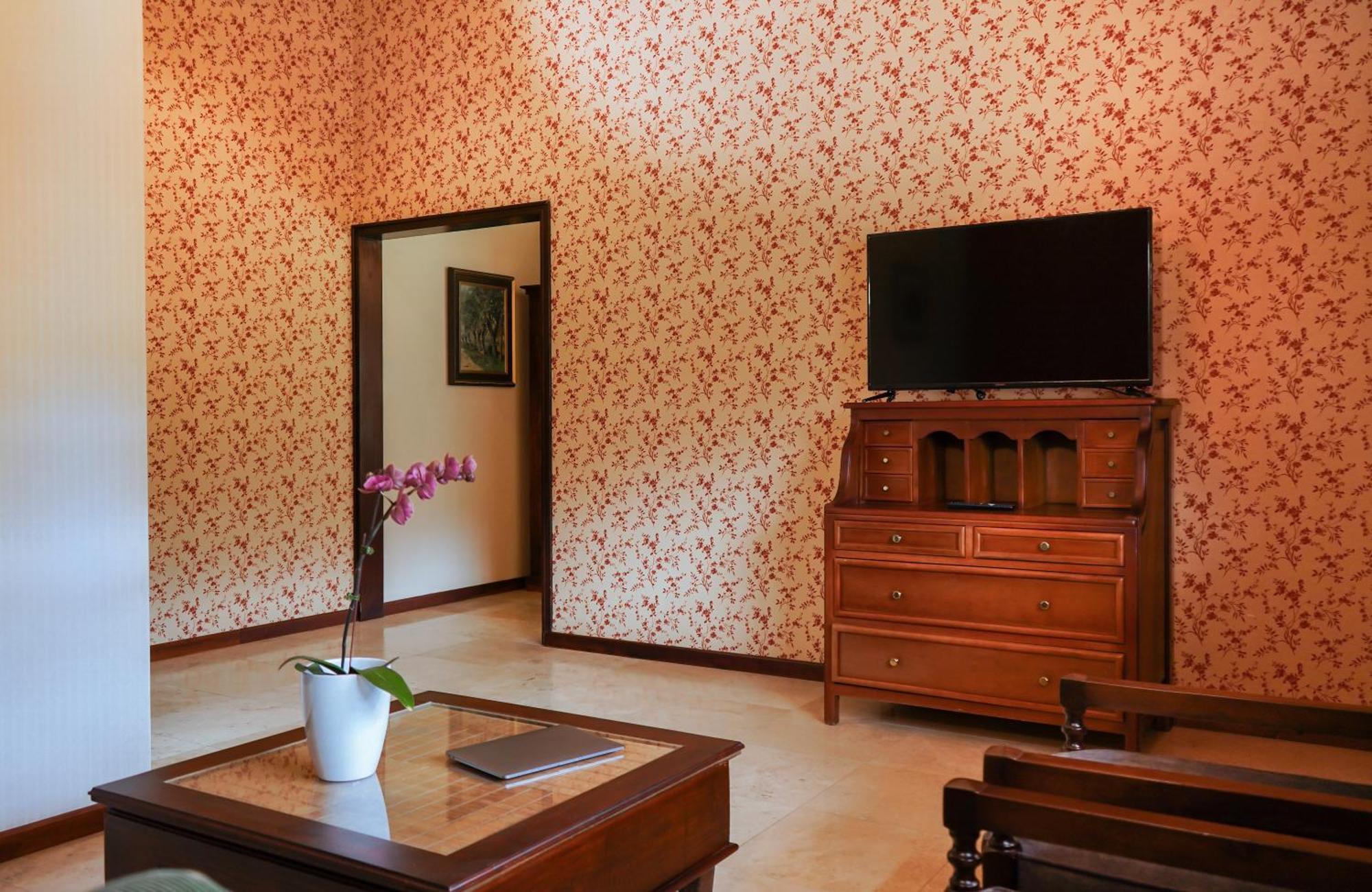 Uzhupud Garden Hotel & Lodge Paute المظهر الخارجي الصورة